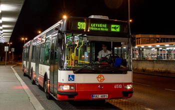 V noci rychleji a dále nočními autobusy od 8. 10. 2017