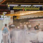 Teploměr a další nové navigační prvky pilotované ve stanici metra Palmovka