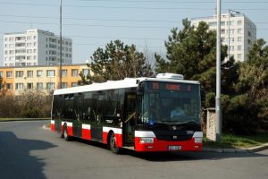 A zde prototyp aktuálně nejrozšířenějšího autobusu pražské MHD.