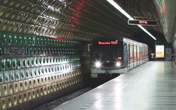 Praha reaguje na uvolňování mimořádných opatření, od dnešního dne prodlouží provoz metra, lanovky na Petřín  a posílí noční tramvaje v pátek a v sobotu