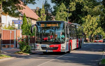 Dnes bude spuštěna třetí vlna výběrových řízení na nové autobusové dopravce, kteří budou přepravovat cestující ve Středočeském kraji a v hl. městě Praze v rámci systému Pražské integrované dopravy od 1. prosince 2024.