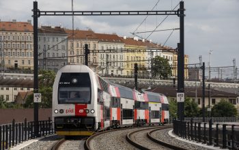 Vizuální identita Pražské integrované dopravy získala prestižní ocenění Red Dot Awards