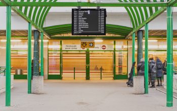Revitalizace terminálu Černý Most: nové on-line informační panely  i kulturnější prostředí pro cestující