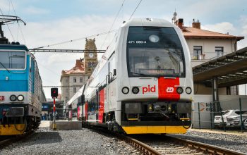 První vlak v novém designu PID vyjíždí na páteřní linky S