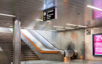 Na Palmovce testujeme nové informační tabule v metru